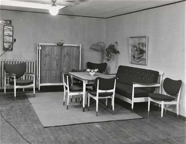 The rare three-seater sofa was presented at the 39th Købestævnet fair in Fredericia, Denmark, August 1949 Photo: Designmuseum Danmark